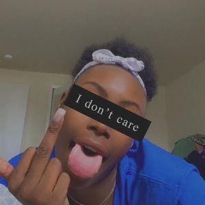 Meet your Posher, Sheena